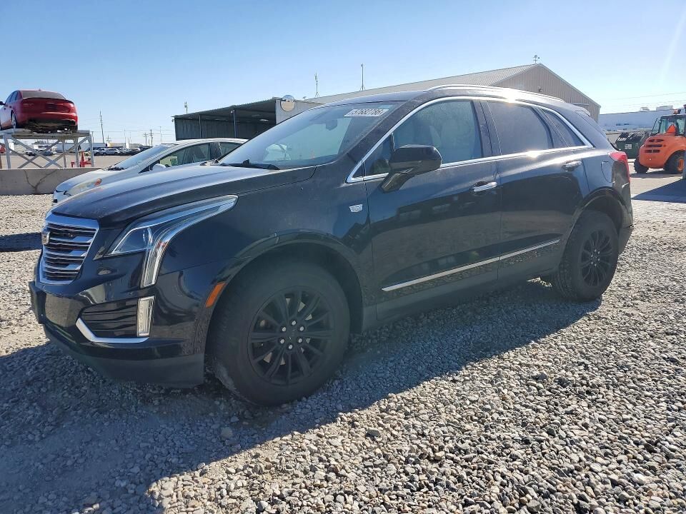 2017 CADILLAC XT5