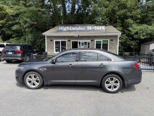 2017 FORD Taurus