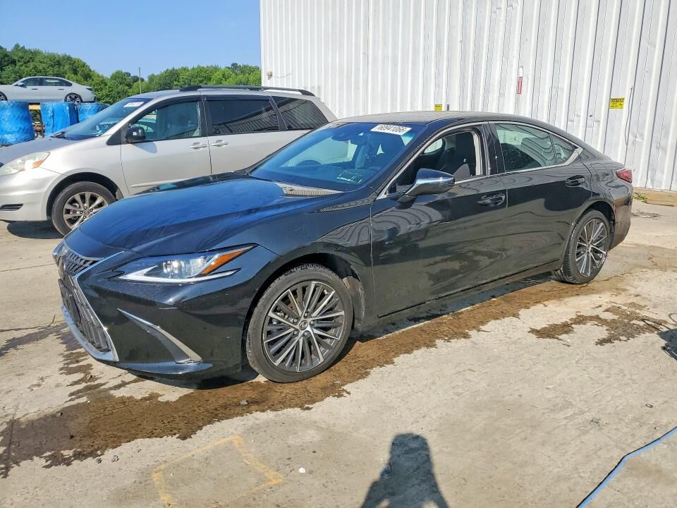 2022 LEXUS ES