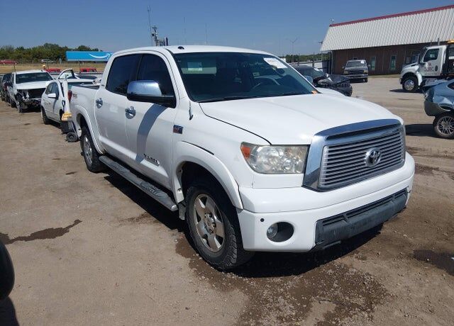 2012 TOYOTA Tundra