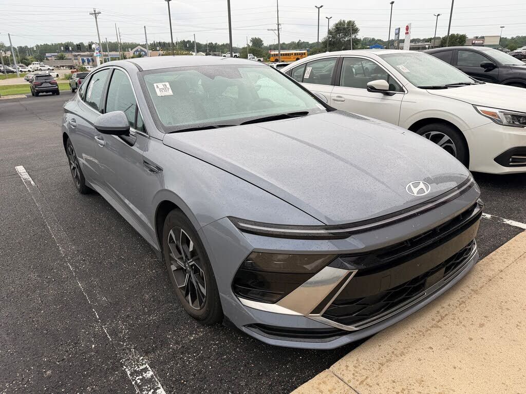 2025 HYUNDAI Sonata