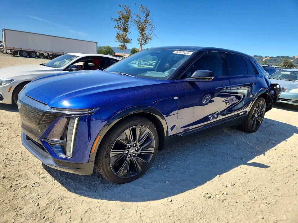 2024 CADILLAC Lyriq