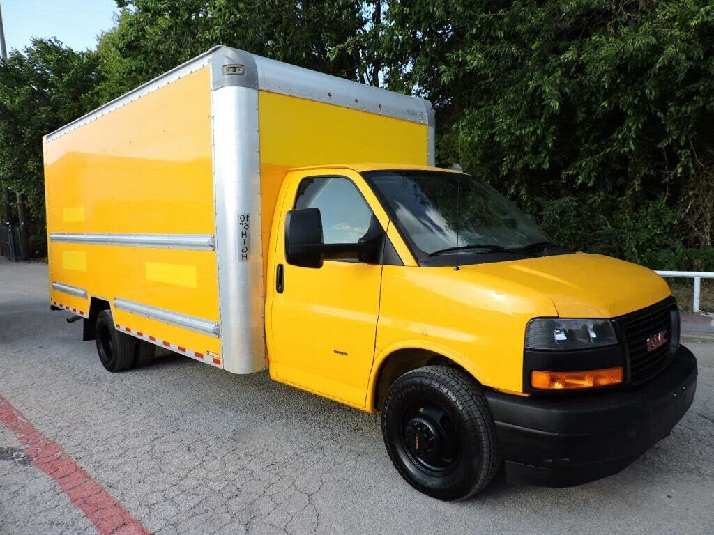 2022 GMC Savana