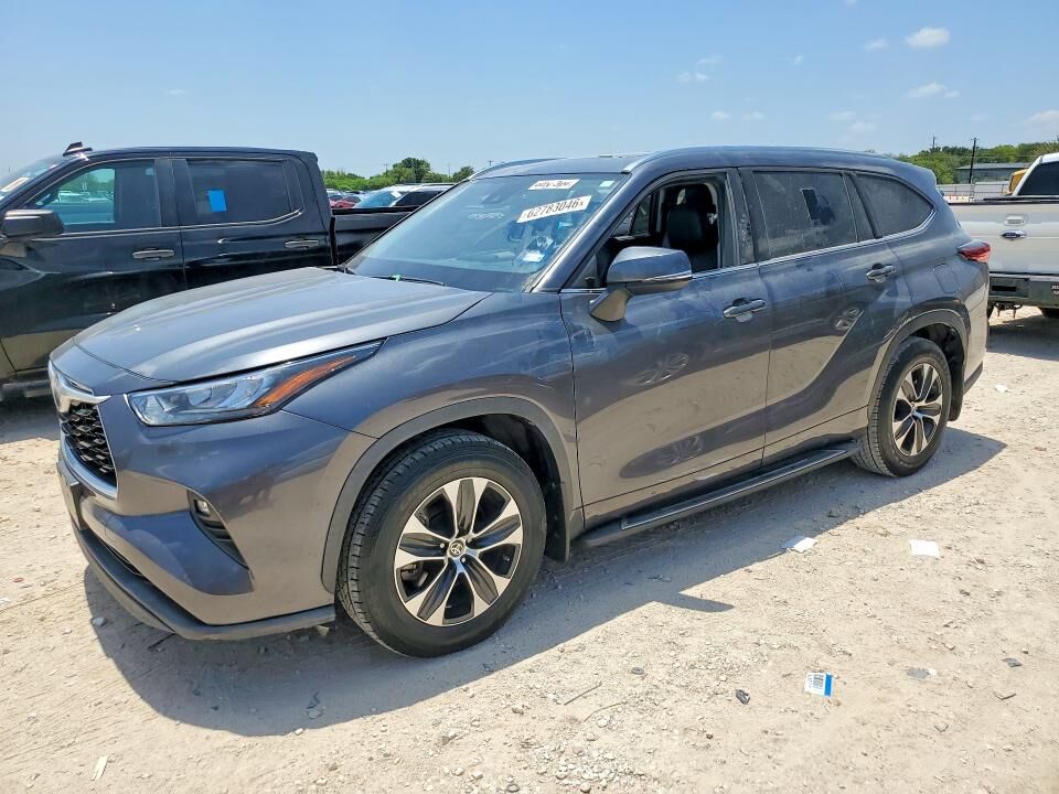 2020 TOYOTA Highlander