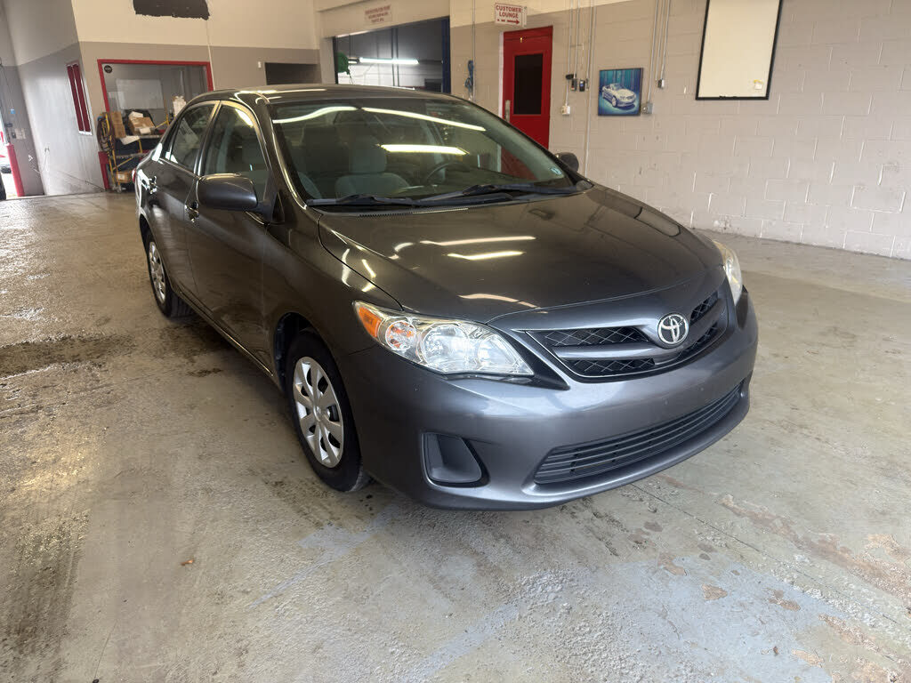 2011 TOYOTA Corolla