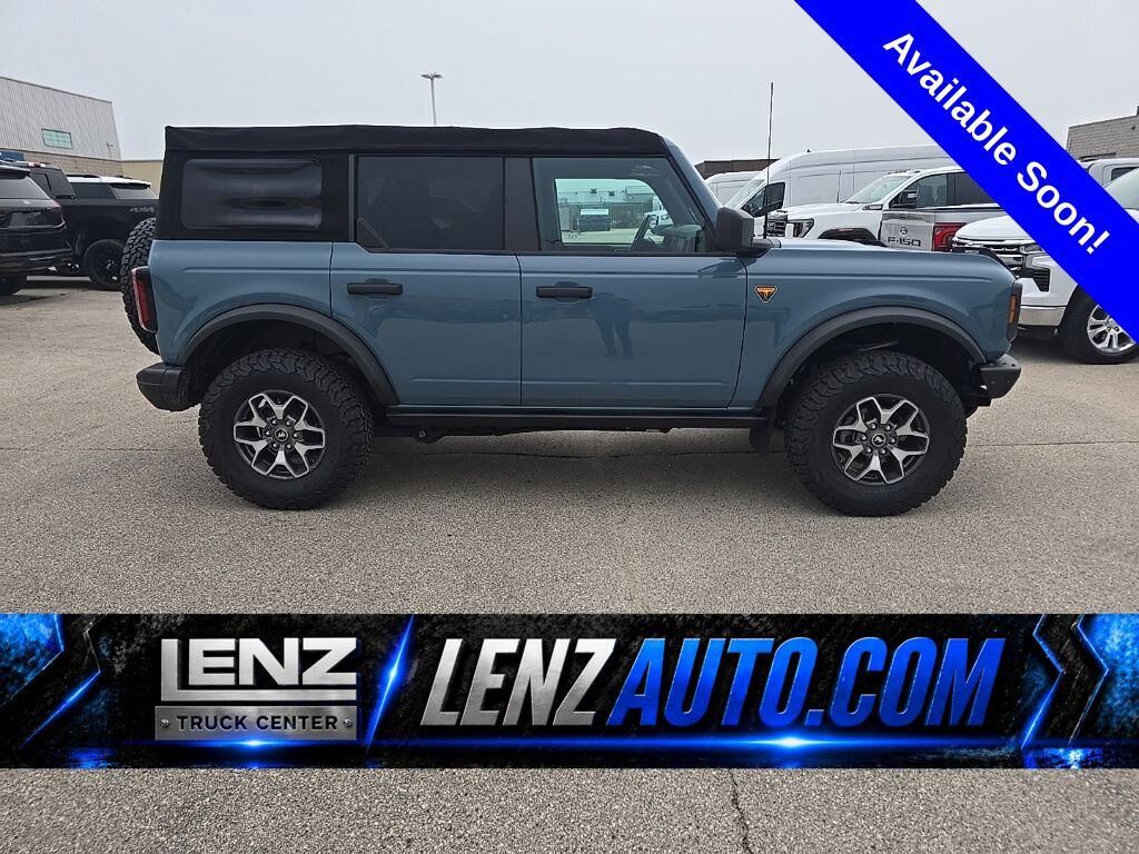 2022 FORD Bronco