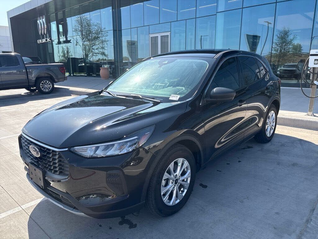 2024 FORD Escape