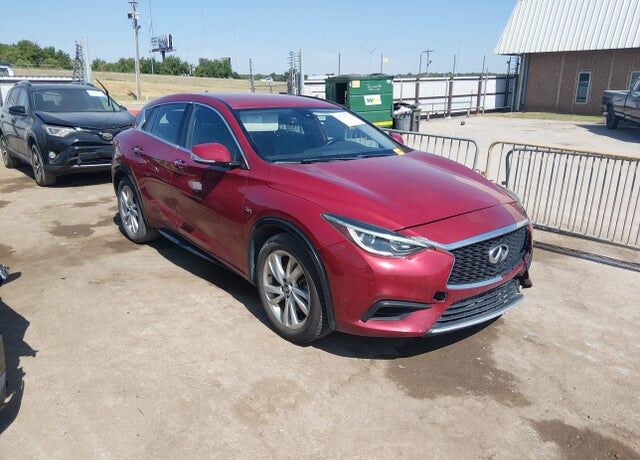 2017 INFINITI QX30