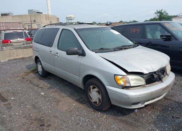 2003 TOYOTA Sienna