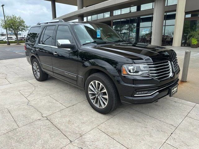 2017 LINCOLN Navigator