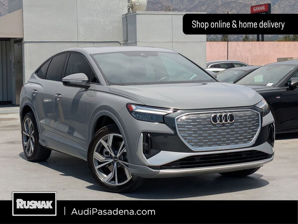 2023 AUDI Q4