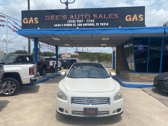 2012 NISSAN Maxima