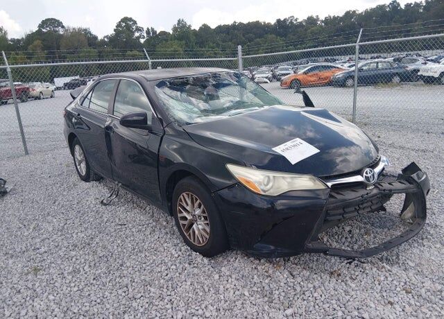 2016 TOYOTA Camry