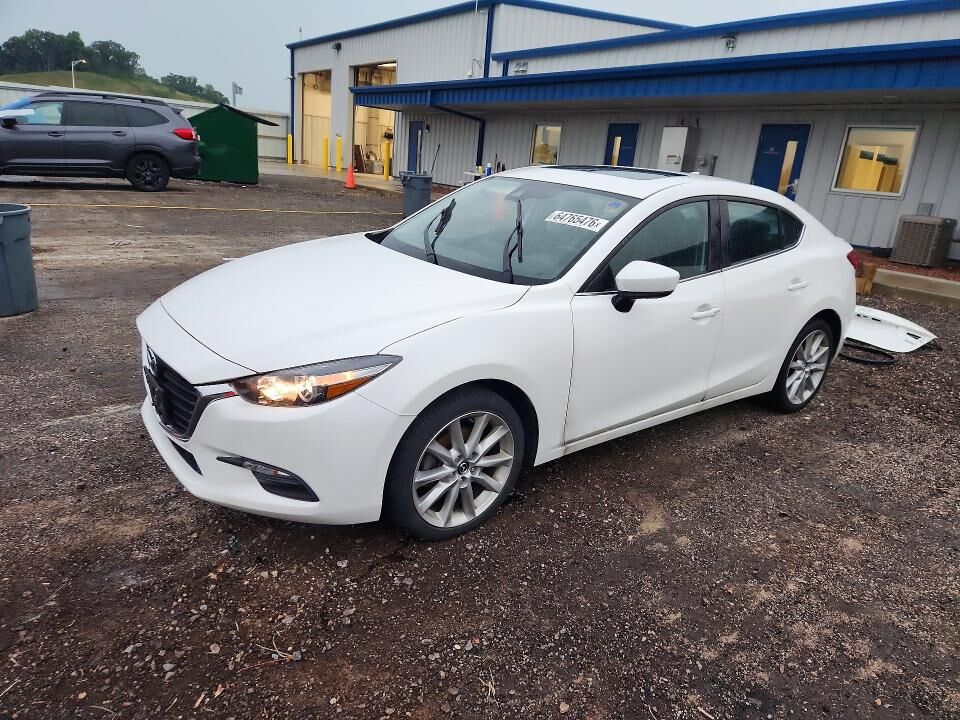 2017 MAZDA Mazda3