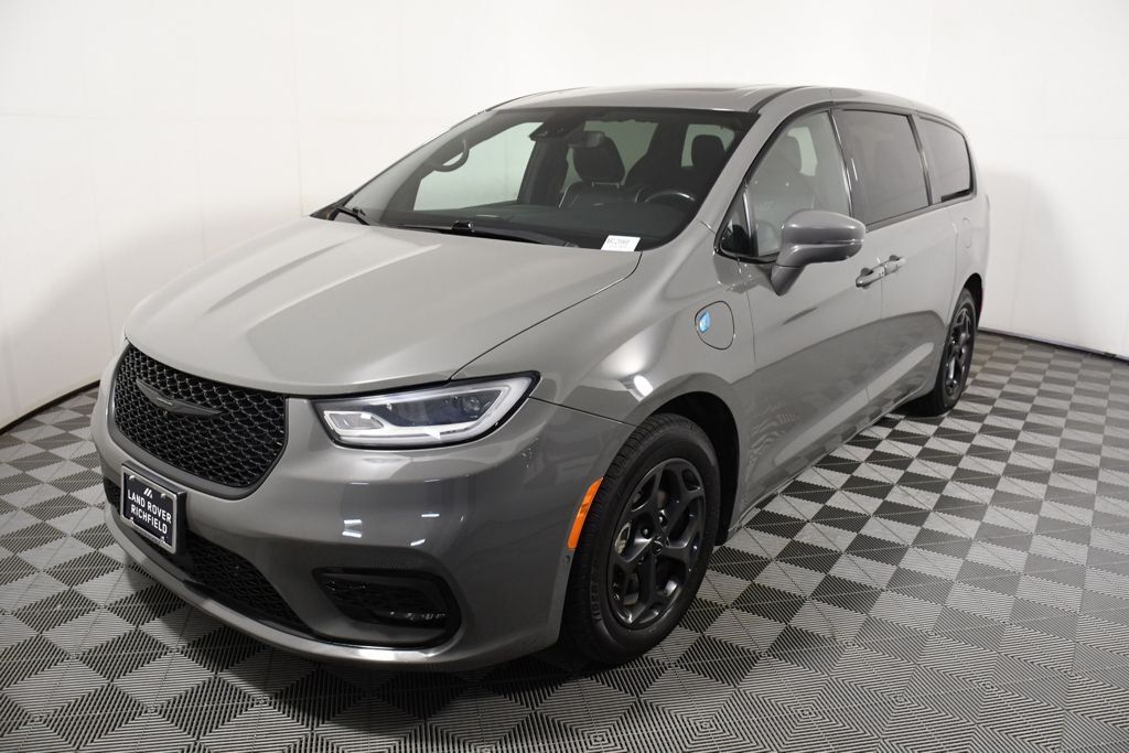 2022 CHRYSLER Pacifica