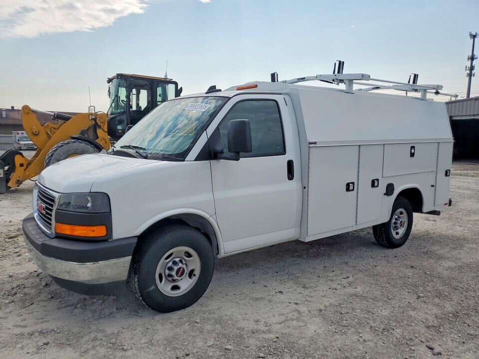 2025 GMC Savana