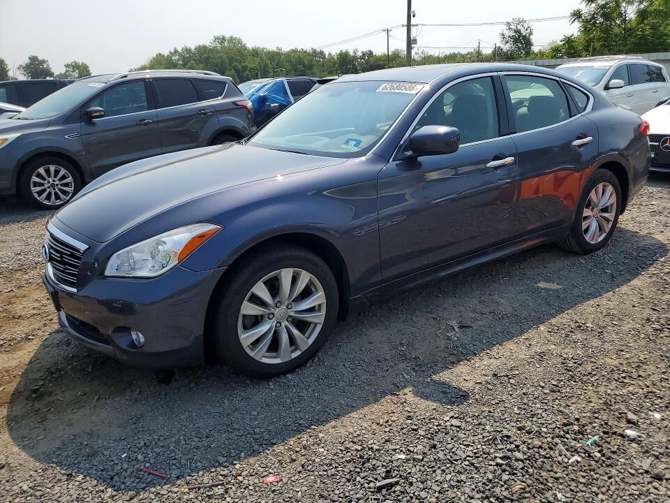 2011 INFINITI M37