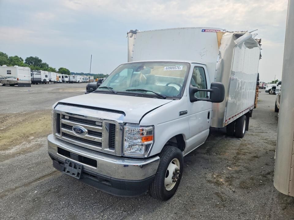 2024 FORD E-350