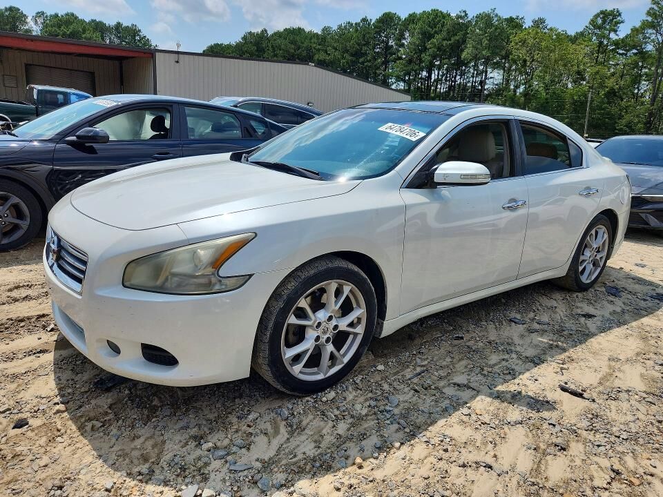 2014 NISSAN Maxima