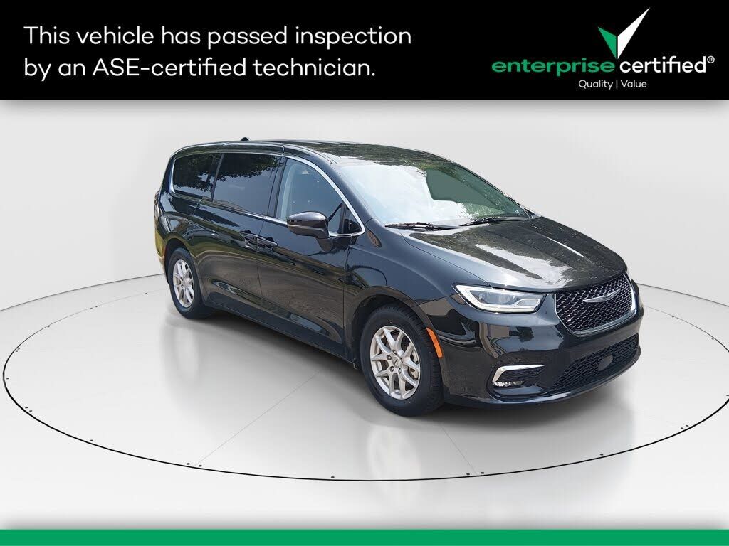 2023 CHRYSLER Pacifica