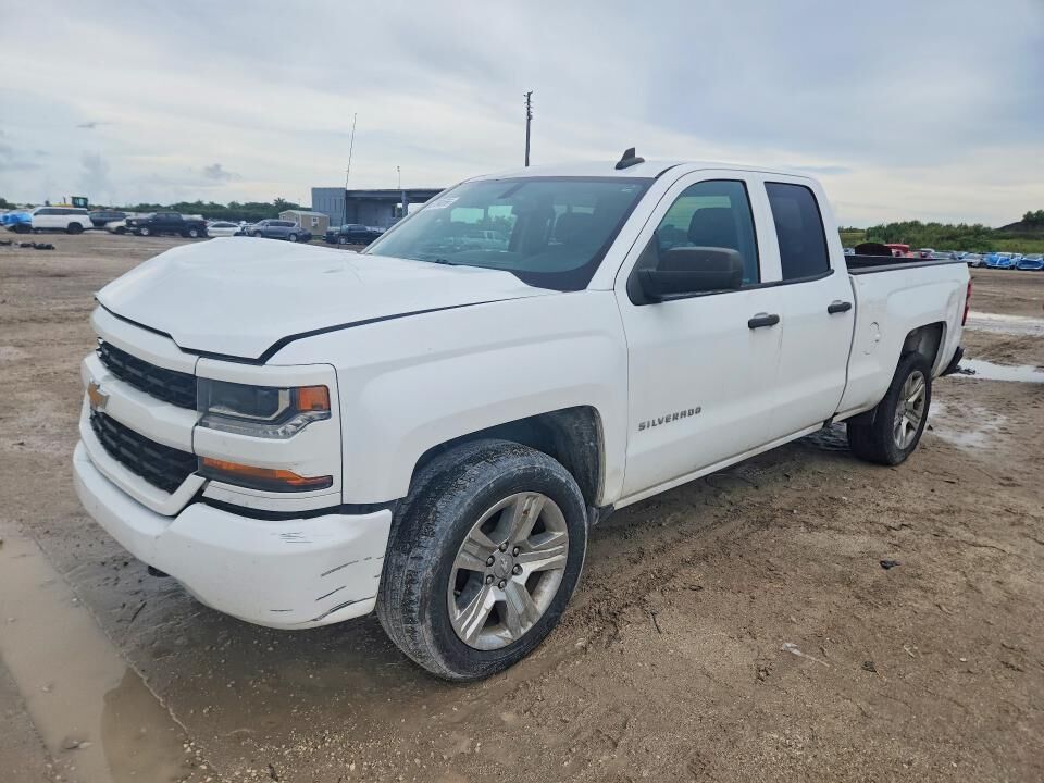 2018 CHEVROLET Silverado