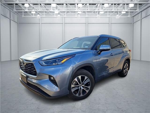 2022 TOYOTA Highlander