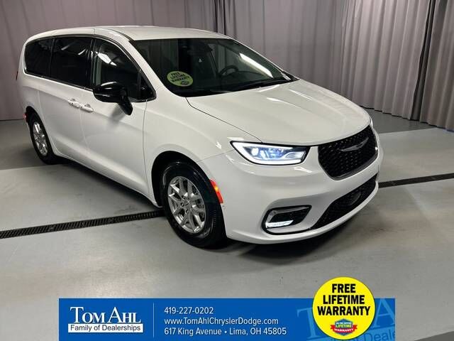 2024 CHRYSLER Pacifica