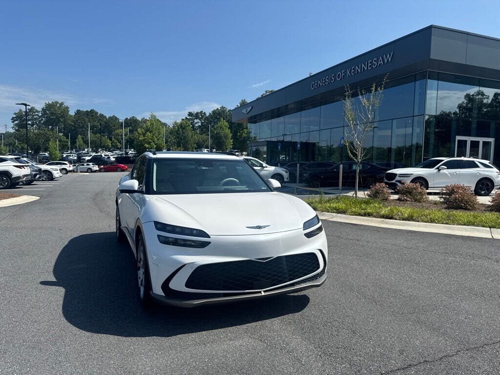 2024 GENESIS GV60