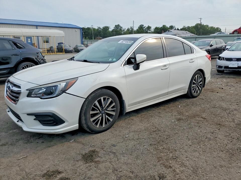 2018 SUBARU Legacy