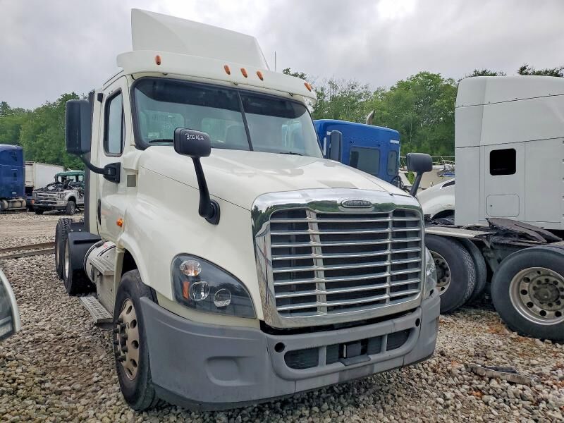 2018 FREIGHTLINER Cascadia