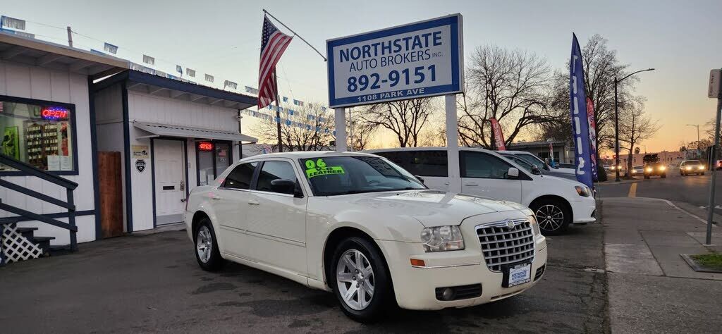2006 CHRYSLER 300