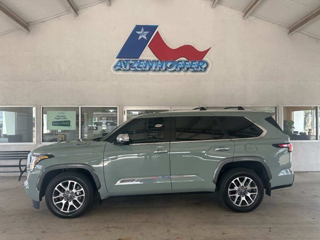 2025 TOYOTA Sequoia