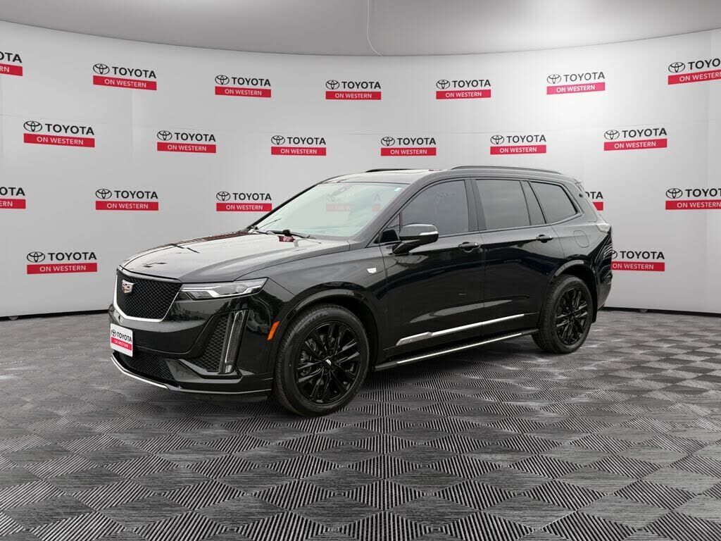 2021 CADILLAC XT6