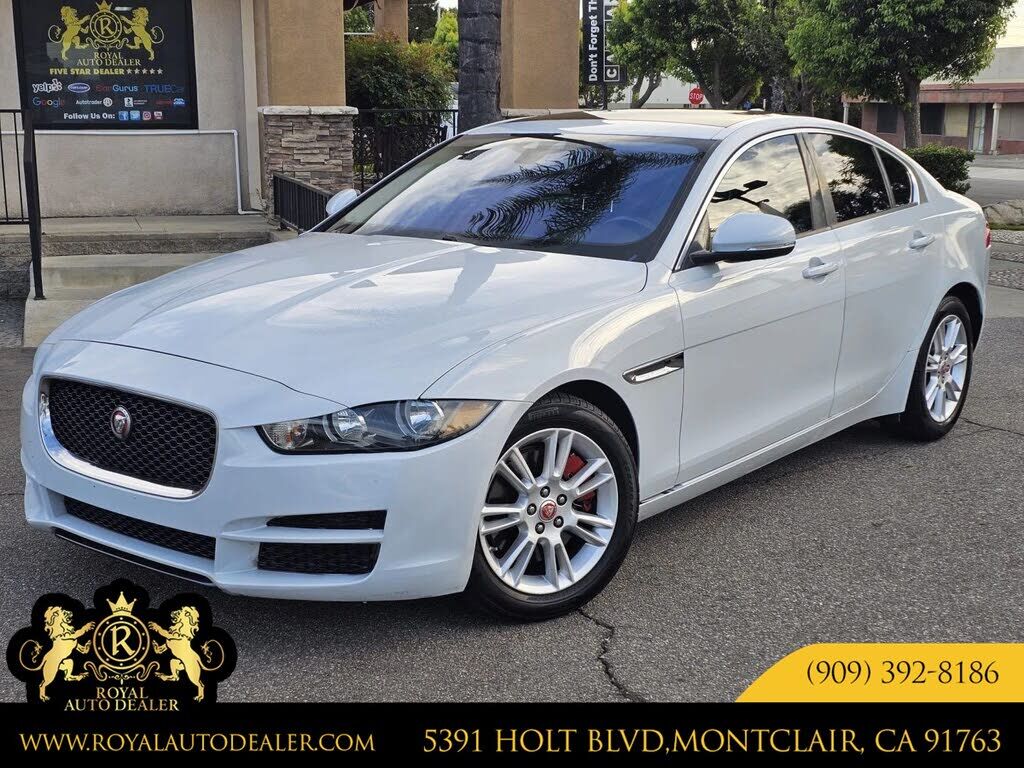 2018 JAGUAR XE