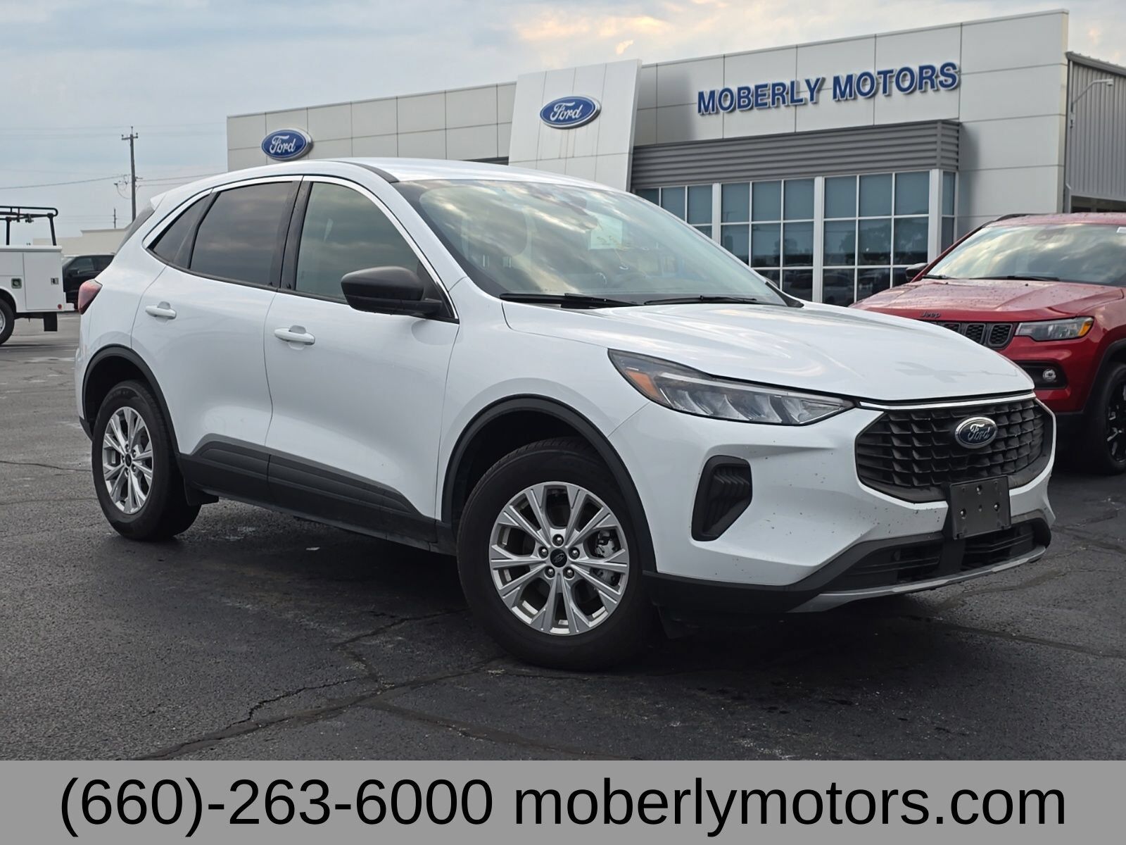 2024 FORD Escape
