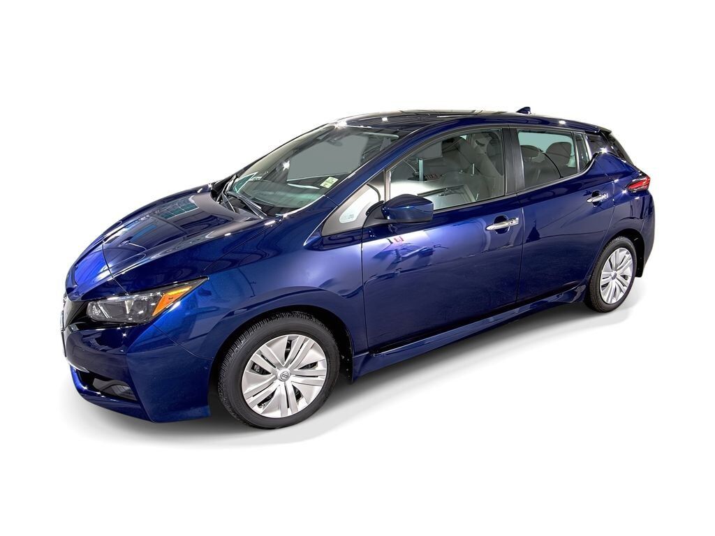 2025 NISSAN Leaf