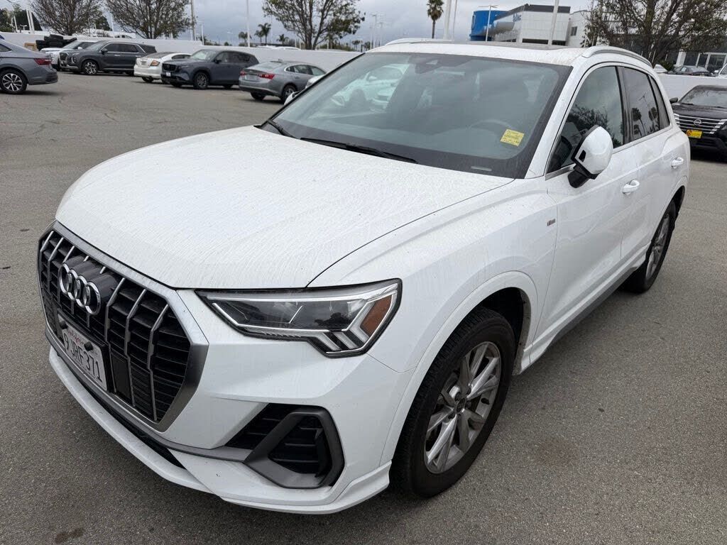 2024 AUDI Q3