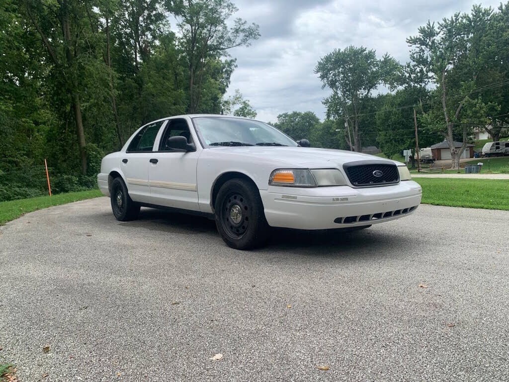 2010 FORD Crown Victoria