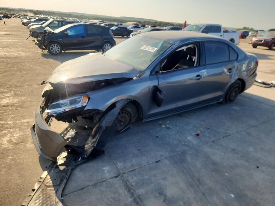 2016 VOLKSWAGEN Jetta