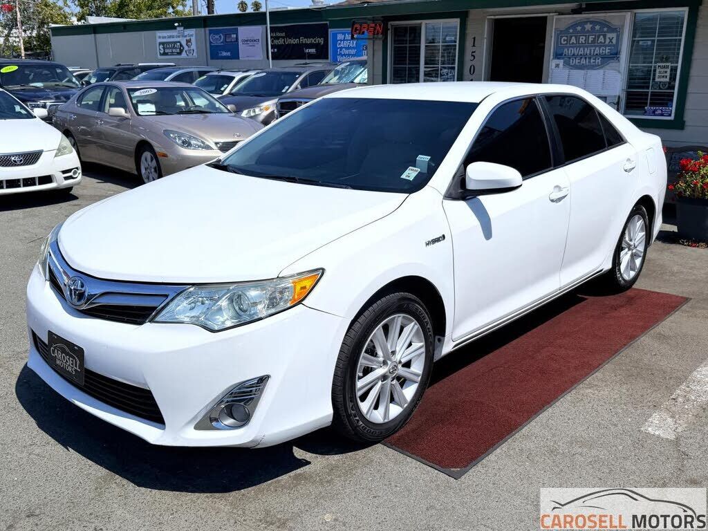 2014 TOYOTA Camry