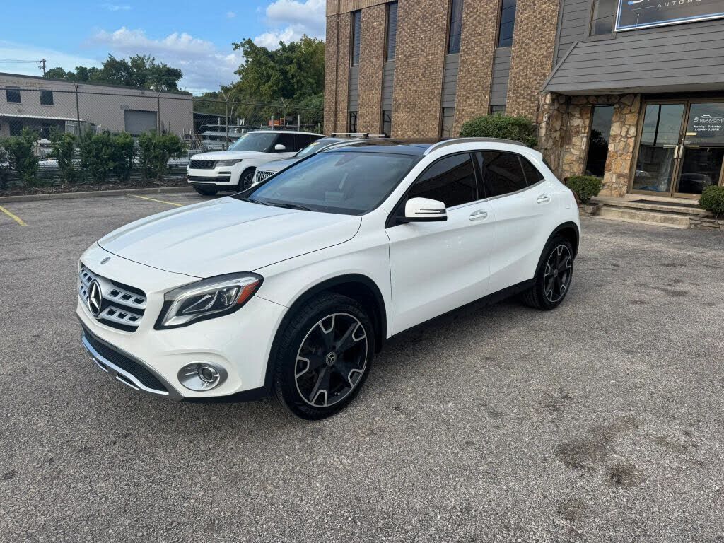 2019 MERCEDES-BENZ GLA-Class