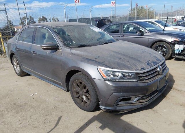 2016 VOLKSWAGEN Passat