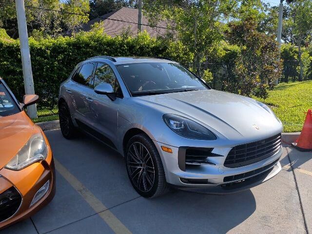 2021 PORSCHE Macan