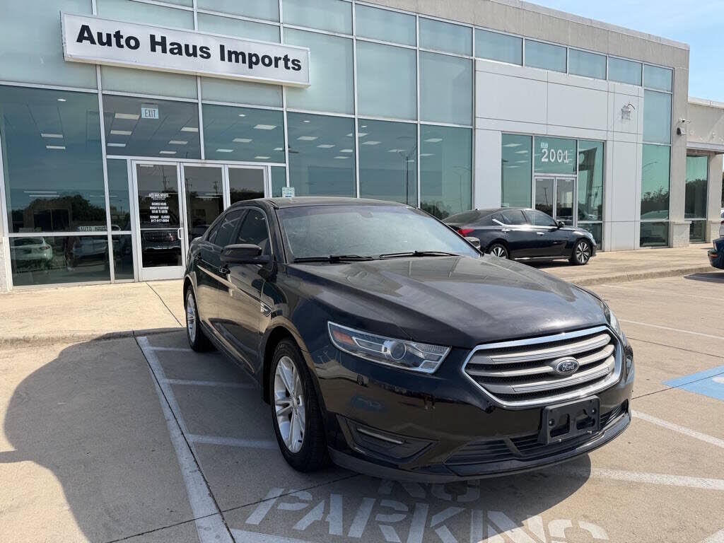 2017 FORD Taurus