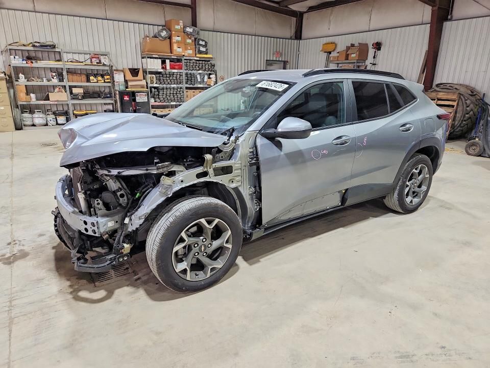 2025 CHEVROLET Trax