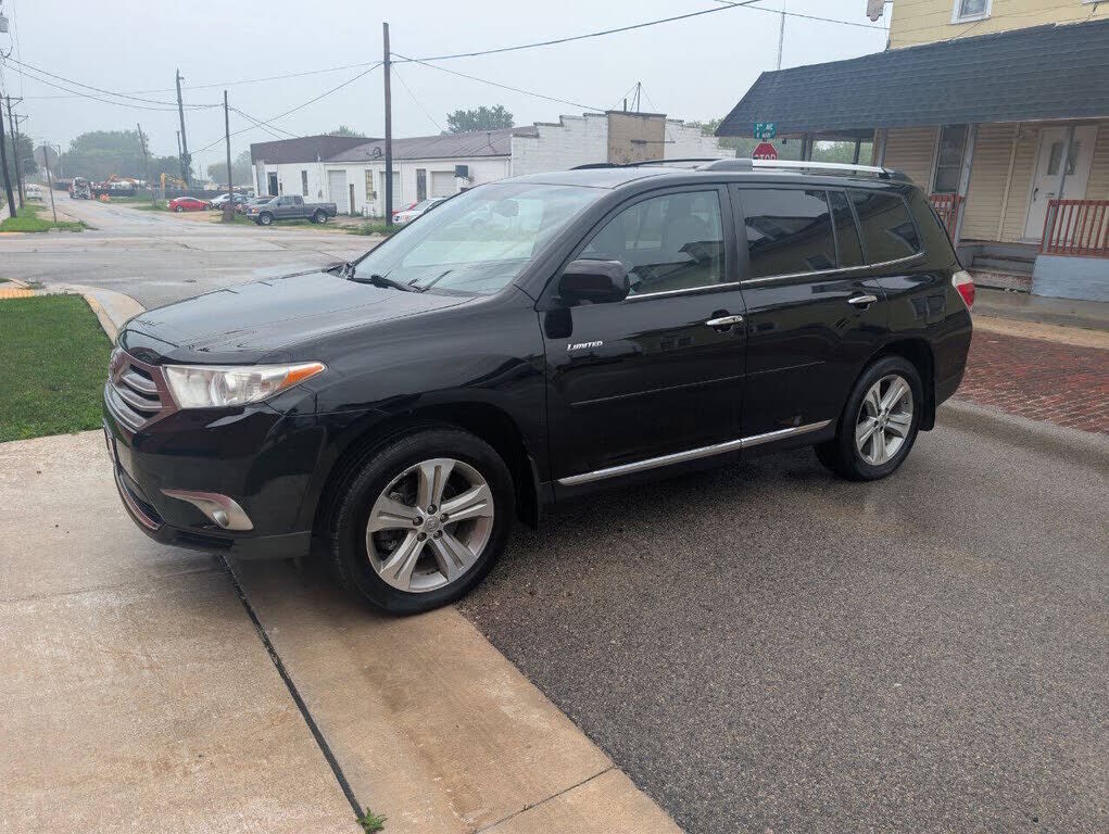 2011 TOYOTA Highlander