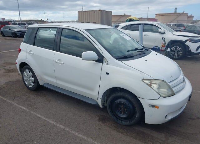 2005 TOYOTA SCION