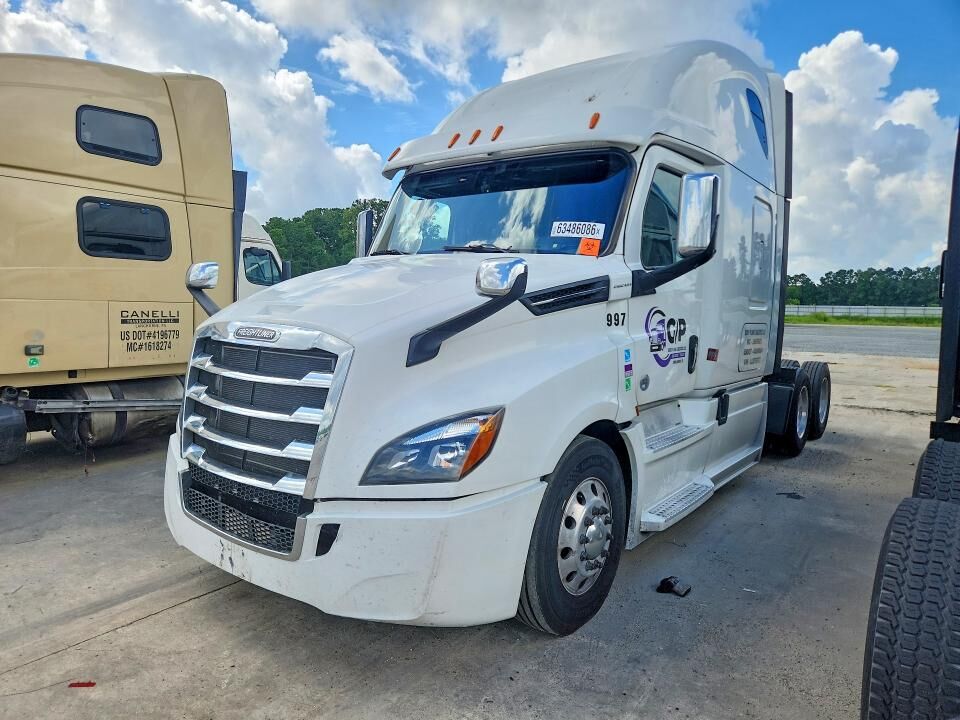 2020 FREIGHTLINER Cascadia