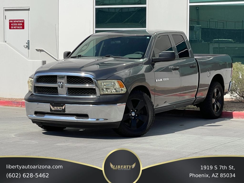 2012 DODGE Ram