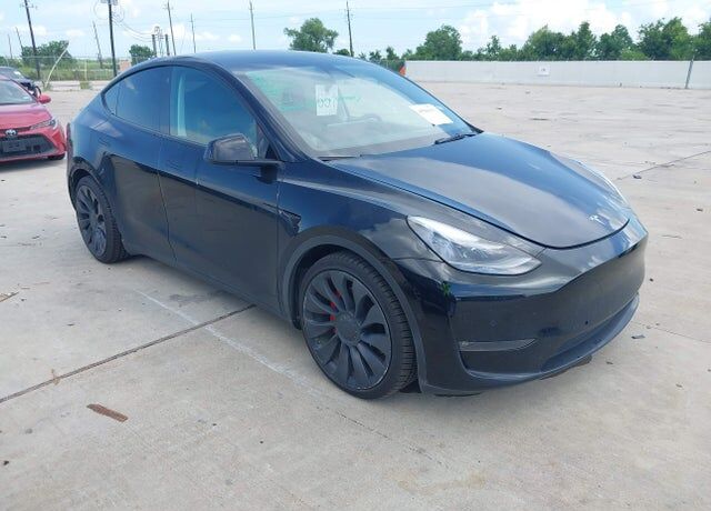 2022 TESLA Model Y